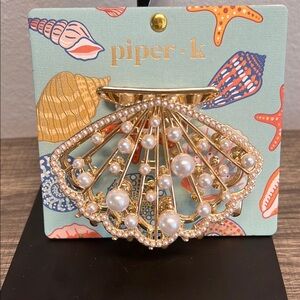 Piper K Seashell Hair Clip 🐚